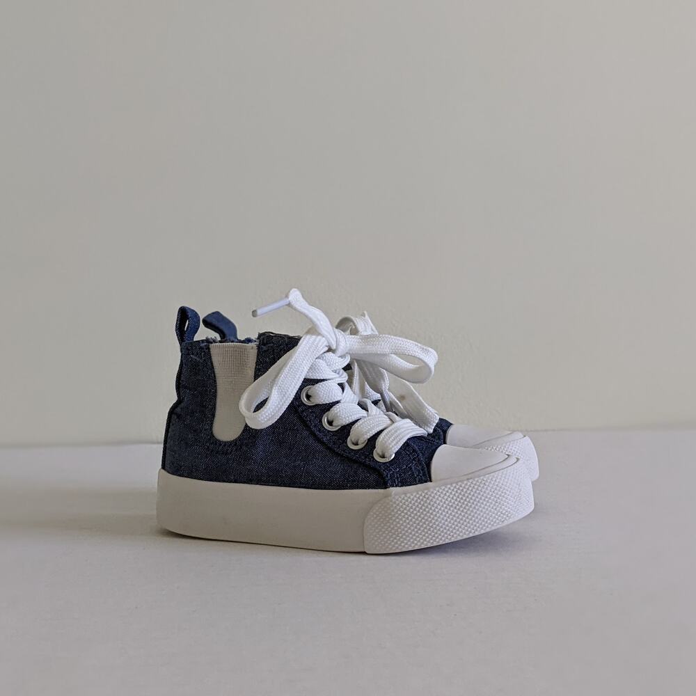 Primark Blue Chambray Canvas Hightops Size 7 Lace Up Sneakers Shoes